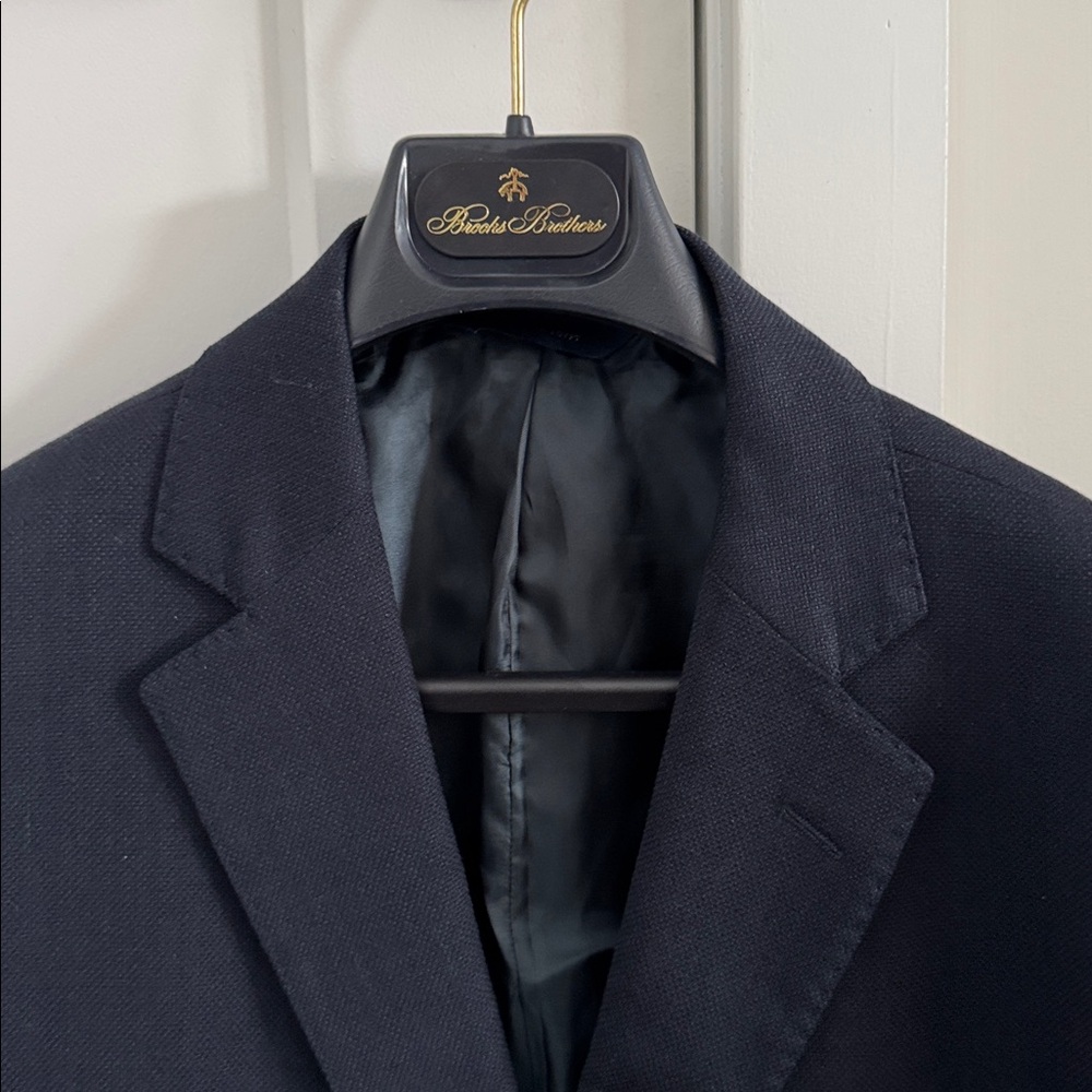 NWOT Brooks Brothers Regent Fit Navy Blazer- Size 42R